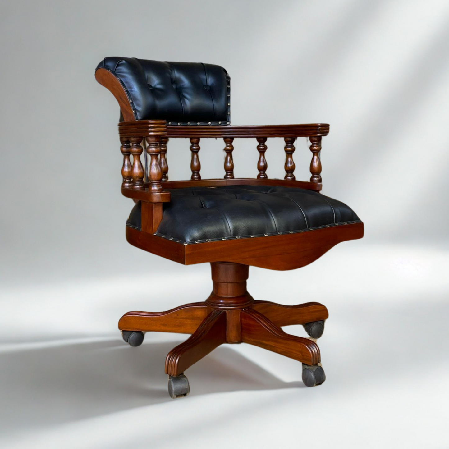 Mahogany Office Chair | Model Captain | 98x65x65 cm