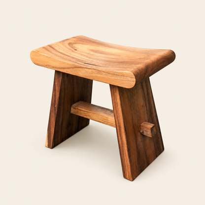 Sate Hocker aus Stammholz | Rustikaler Sitz aus Massivholz | 45x30x50 cm