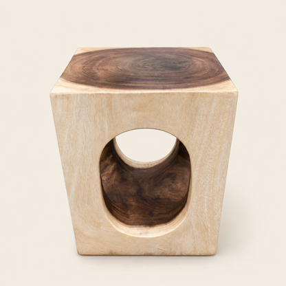 Holzhocker | Massiver Baumstamm Handgefertigt | Rustikaler Naturhocker | 45x35x35cm