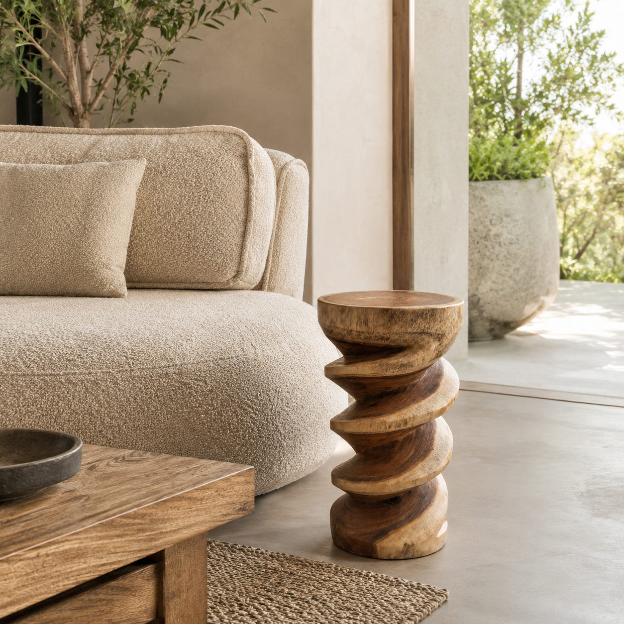 Twisted Trunk Stand | Hand-Carved Teak Pedestal | 60x30 cm